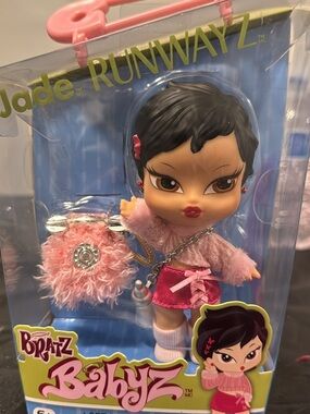 Bratz Babyz Jade Runwayz Pink Fashion Doll - Bratz